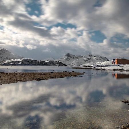 Storjord Farmstay Ranchhouse Kvaloya Exteriör bild