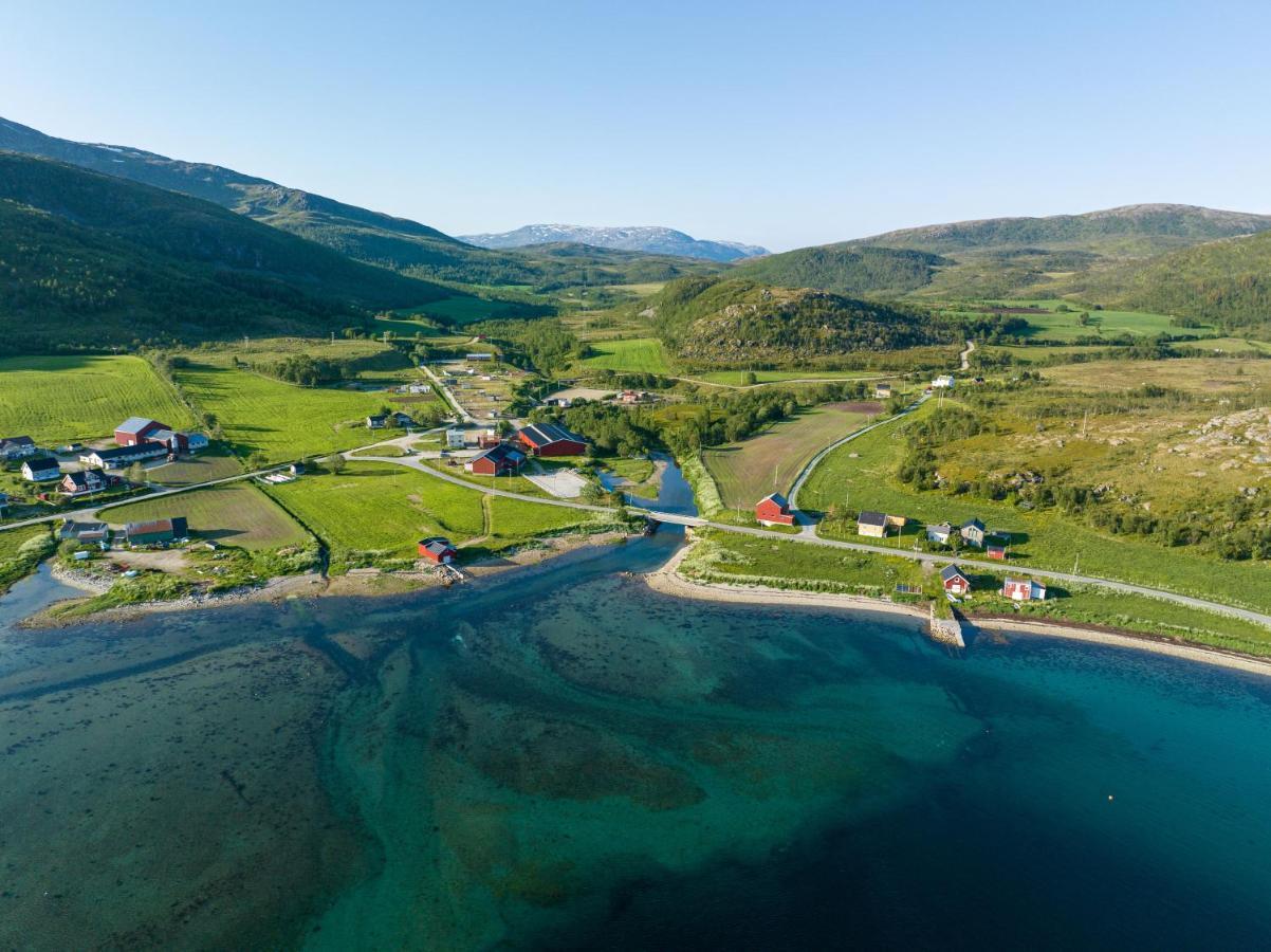 Storjord Farmstay Ranchhouse Kvaloya Exteriör bild