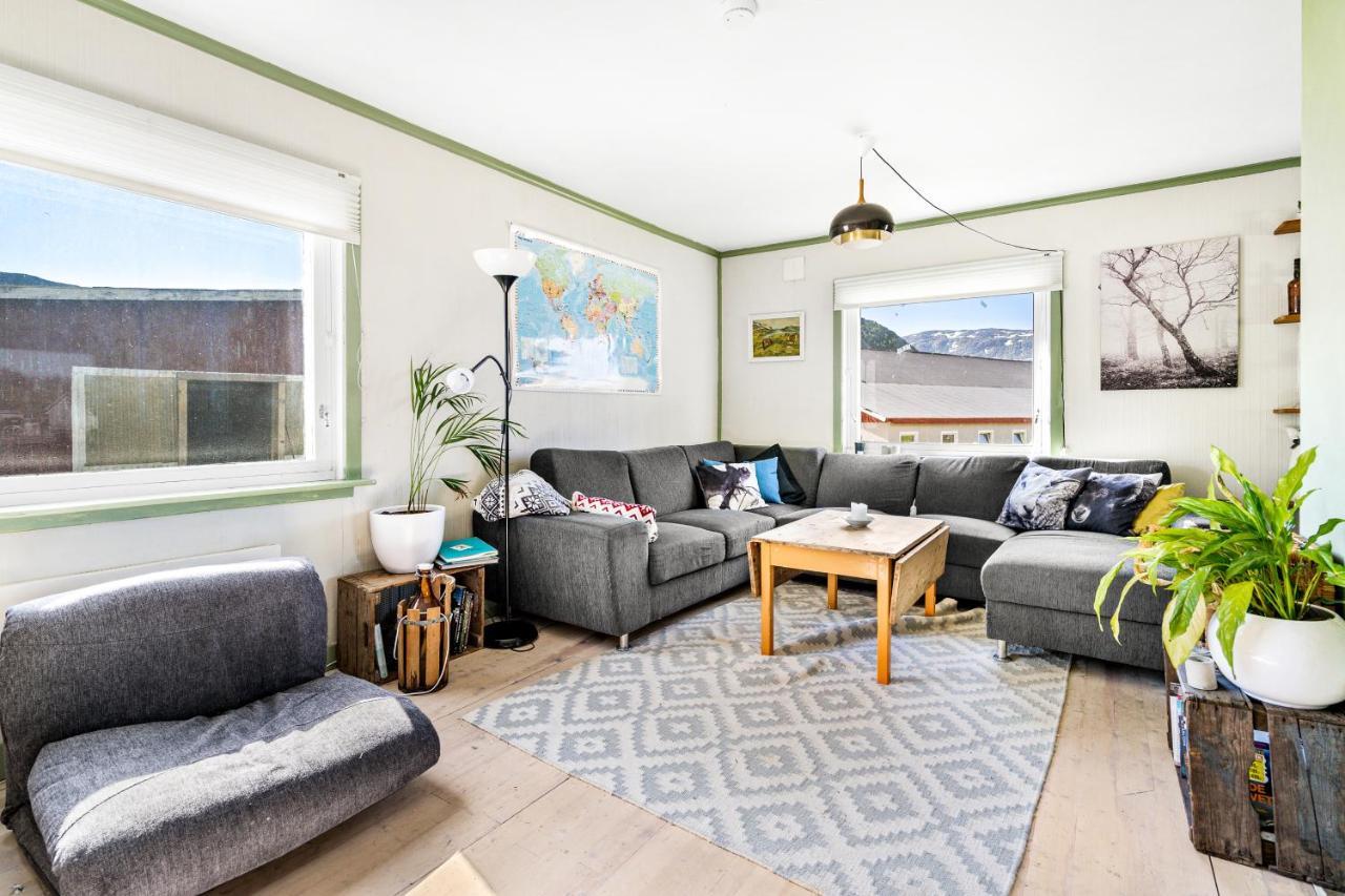 Storjord Farmstay Ranchhouse Kvaloya Exteriör bild