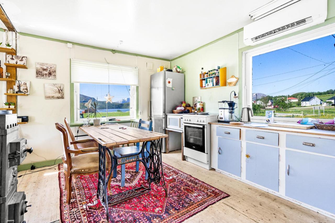 Storjord Farmstay Ranchhouse Kvaloya Exteriör bild